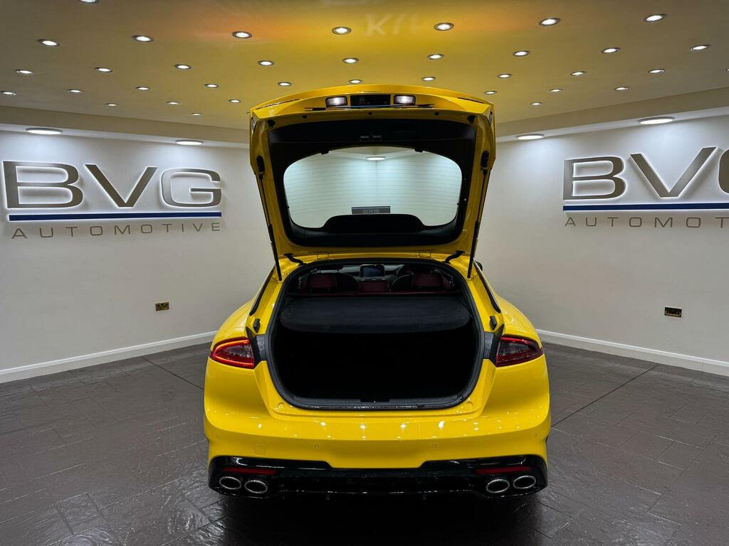 Kia Stinger Gt S White #41