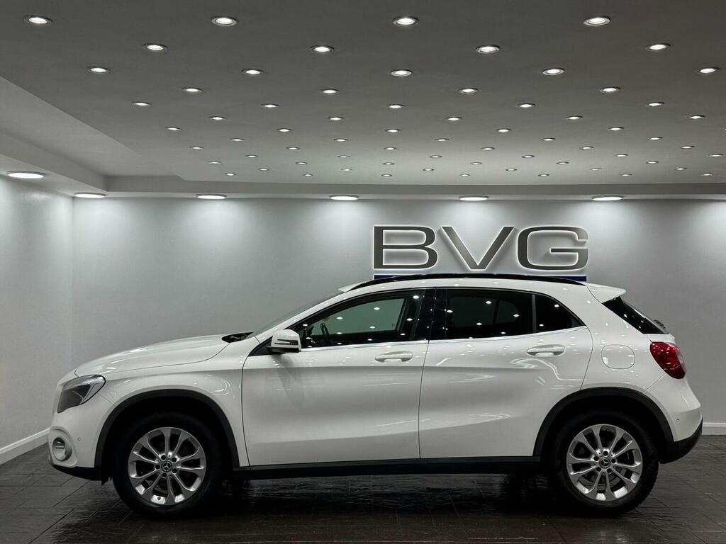 Mercedes-Benz GLA Class Suv 2.1 Gla200d Se Executive 7G-dct Euro 6 Ss WV68GVJ White #5