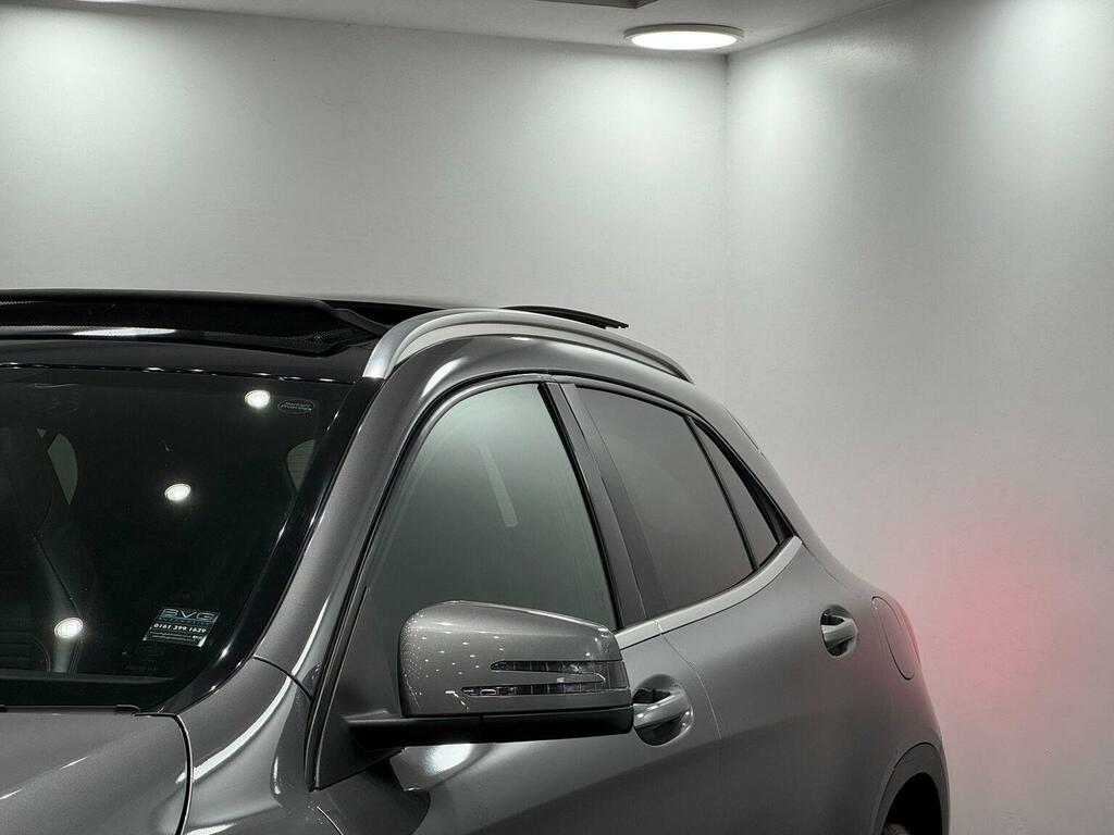 Mercedes-Benz GLA Class Gla220 Amg Line Cdi 4Matic Black #13