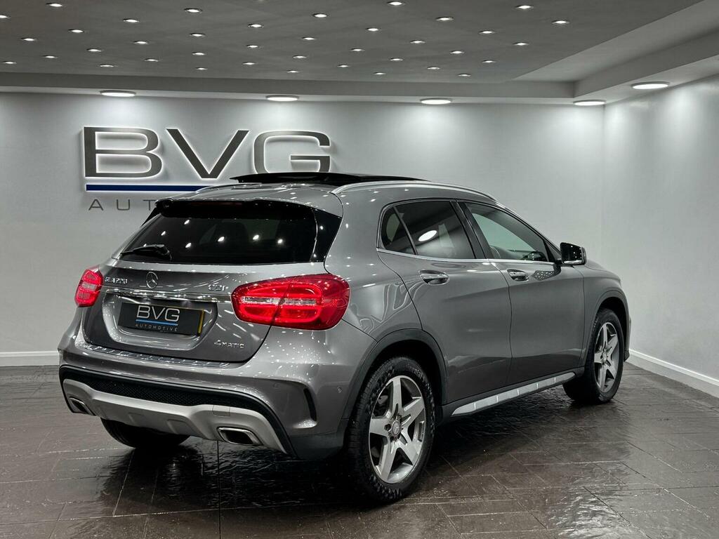Mercedes-Benz GLA Class Gla220 Amg Line Cdi 4Matic Black #50