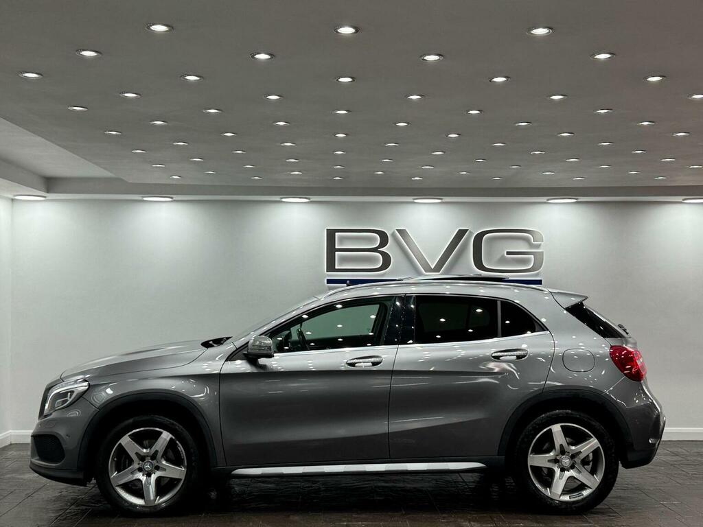 Mercedes-Benz GLA Class Gla220 Amg Line Cdi 4Matic Black #47