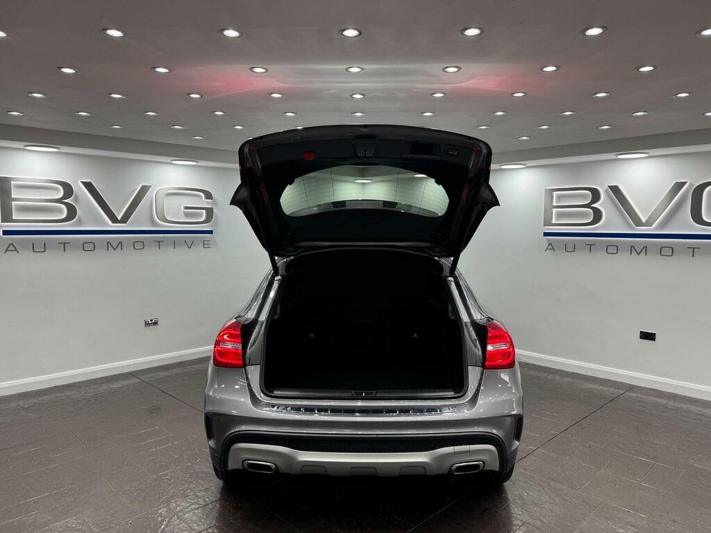 Mercedes-Benz GLA Class Gla220 Amg Line Cdi 4Matic Black #84