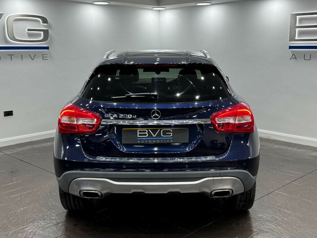 Mercedes-Benz GLA Class Suv 2.1 Gla200d Sport Executive 7G-dct Euro 6 S WA18WPE Blue #6