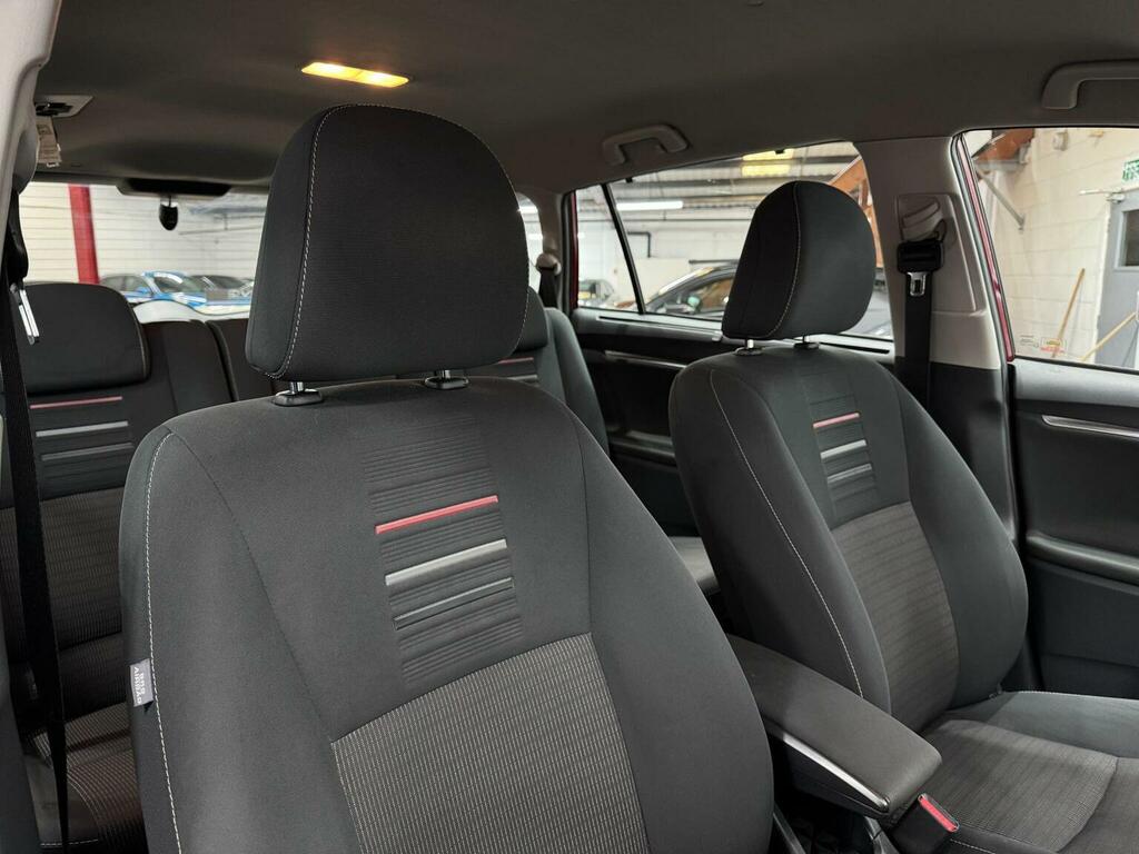 Toyota Verso 1.6 V-matic Design Black #18