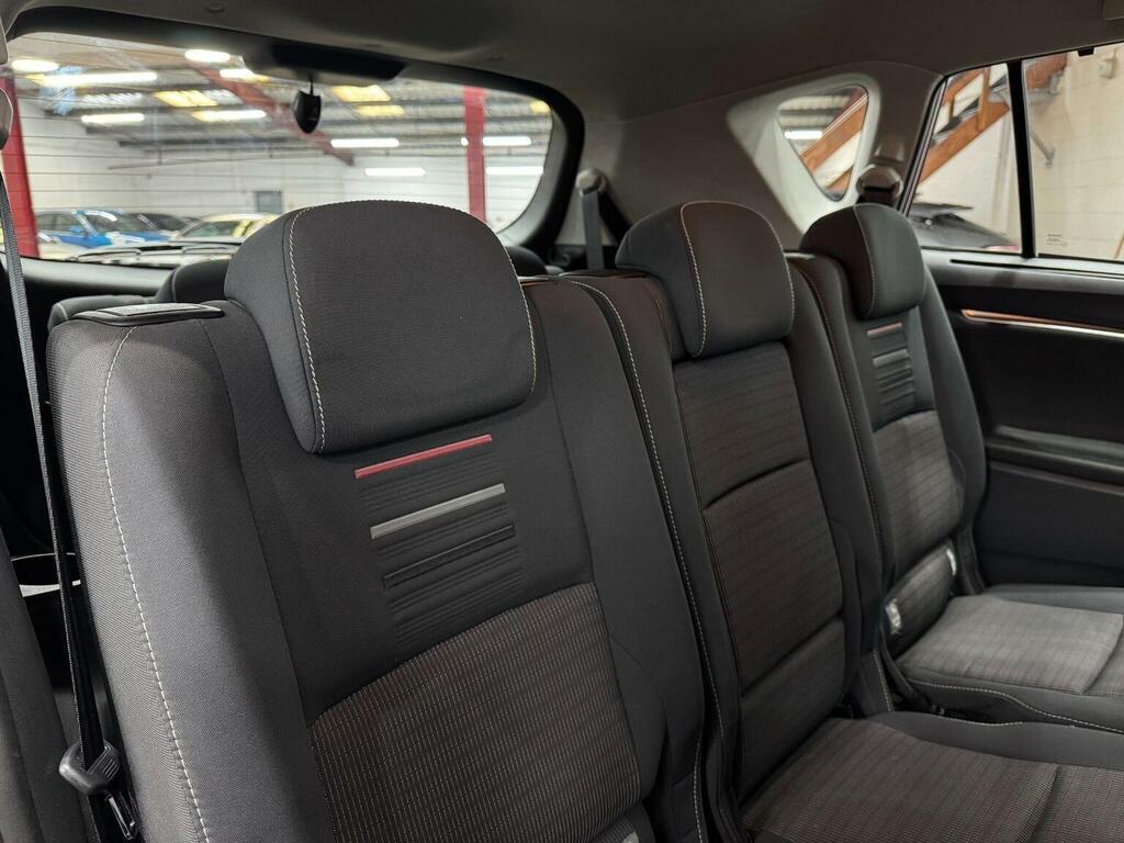 Toyota Verso 1.6 V-matic Design Black #35