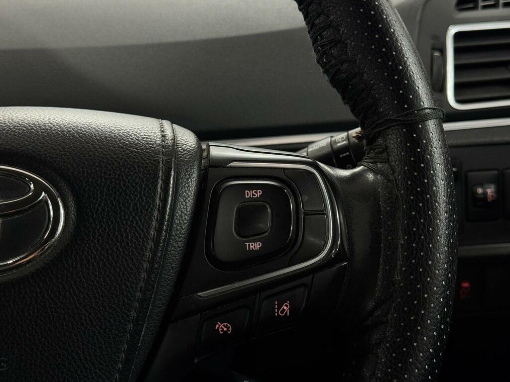 Toyota Verso 1.6 V-matic Design Black #30