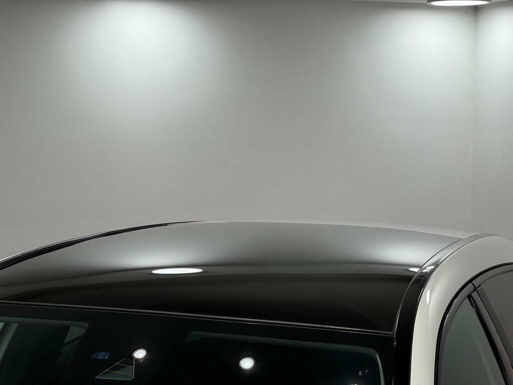 Infiniti Q30 Hatchback White #55