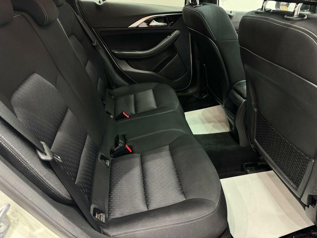 Infiniti Q30 Hatchback White #88