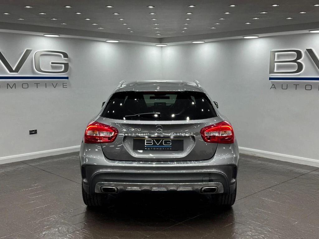 Mercedes-Benz GLA Class Suv 1.6 Gla200 Amg Line Euro 6 Ss 201767 SL67LSF Grey #6