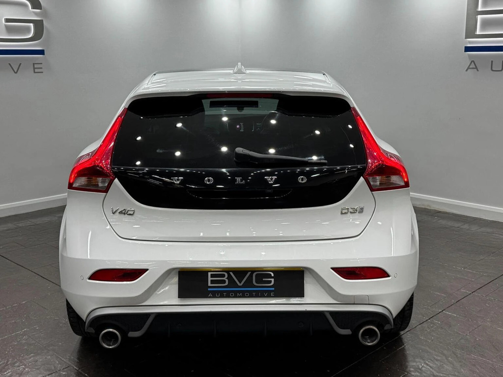 Volvo V40 2.0 D3 R-design Pro Euro 6 Ss White #6