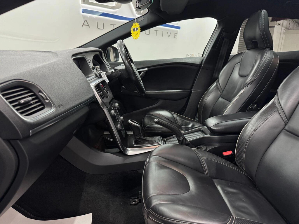 Volvo V40 2.0 T2 R-design Nav Plus Euro 6 Ss  #33