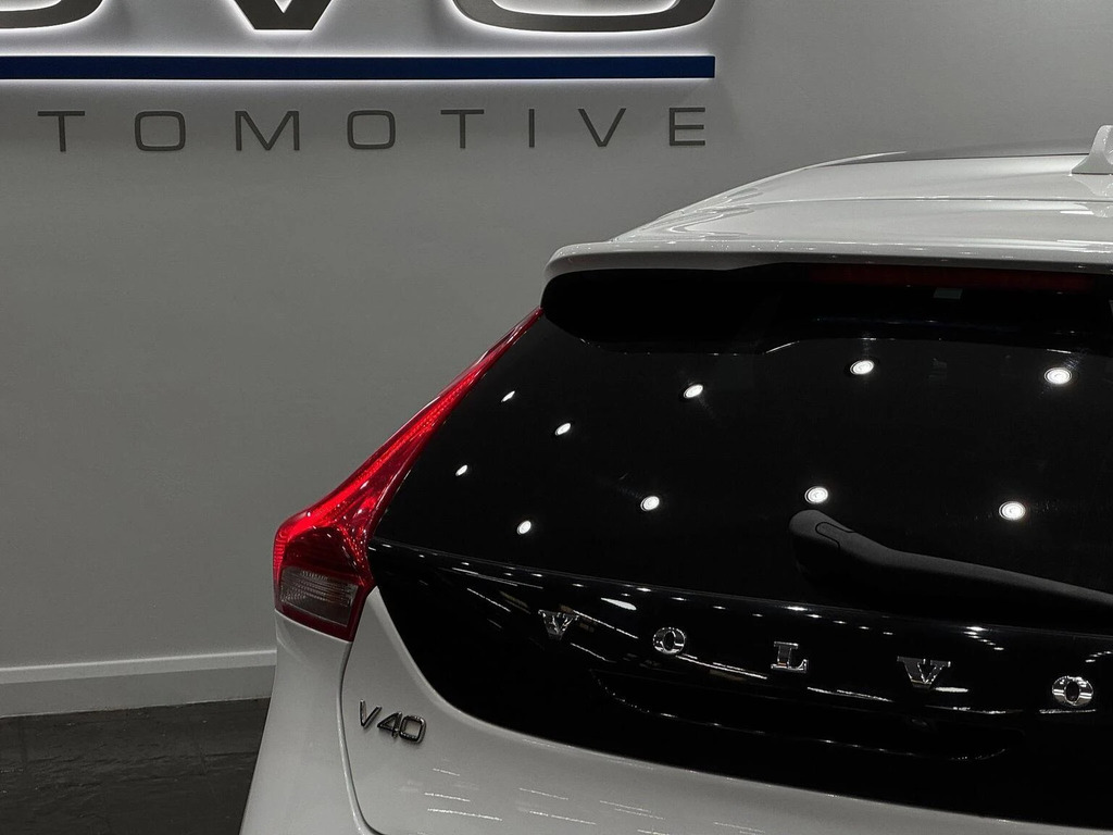 Volvo V40 2.0 T2 R-design Nav Plus Euro 6 Ss  #14