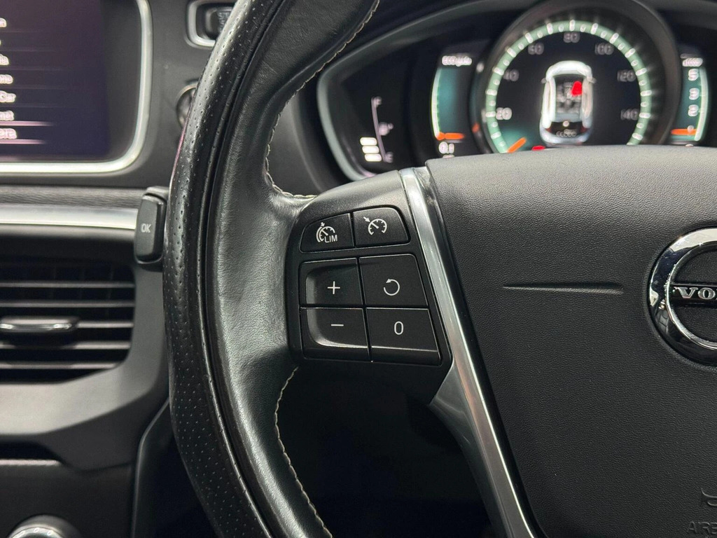 Volvo V40 2.0 T2 R-design Nav Plus Euro 6 Ss  #27