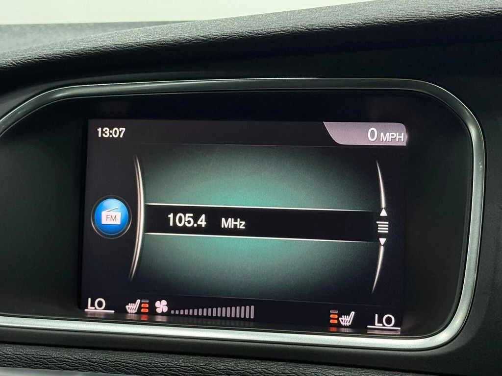 Volvo V40 2.0 T2 R-design Nav Plus Euro 6 Ss  #21