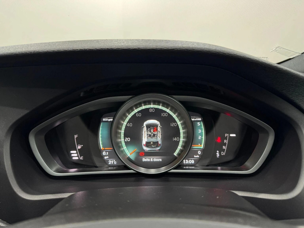 Volvo V40 2.0 T2 R-design Nav Plus Euro 6 Ss  #30