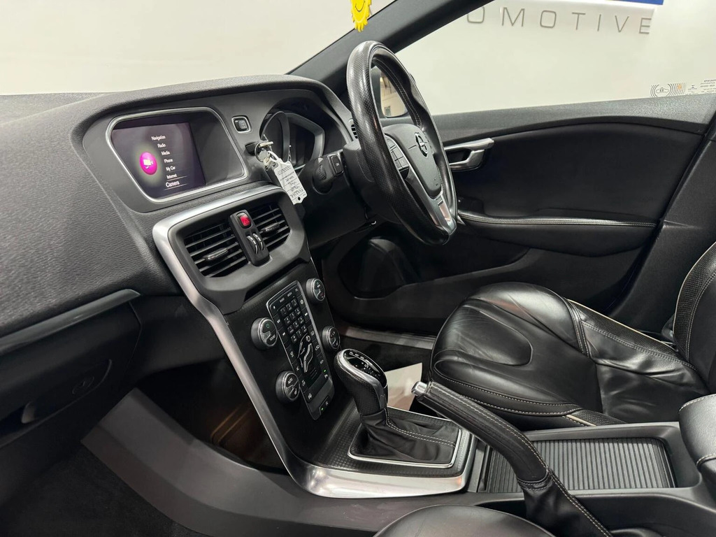 Volvo V40 2.0 T2 R-design Nav Plus Euro 6 Ss  #34