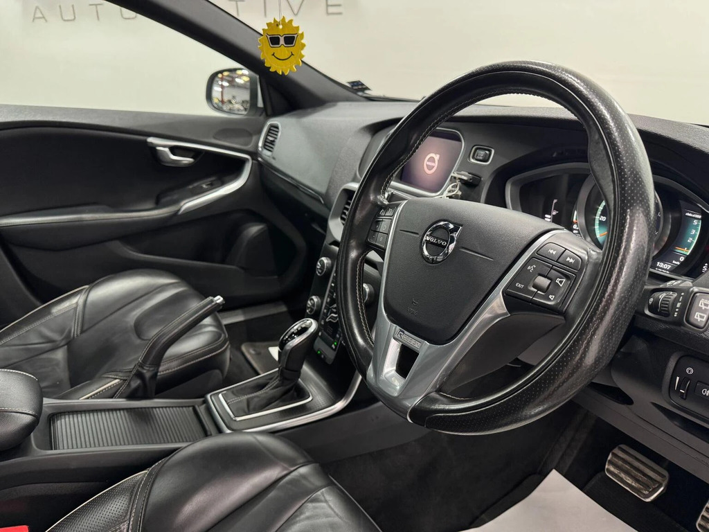 Volvo V40 2.0 T2 R-design Nav Plus Euro 6 Ss  #18