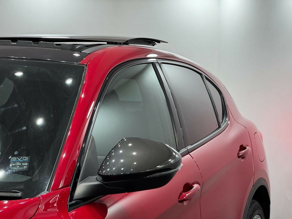 Alfa Romeo Stelvio Estate Red #11