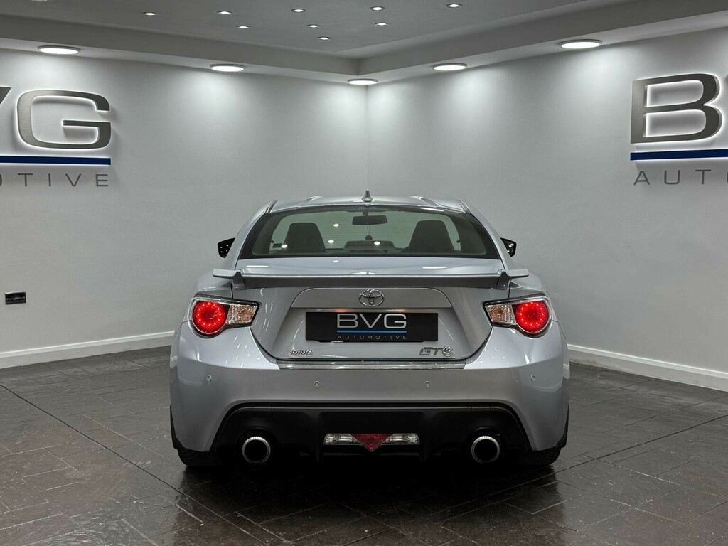 Toyota GT86 2.0 D-4s Pro White #7
