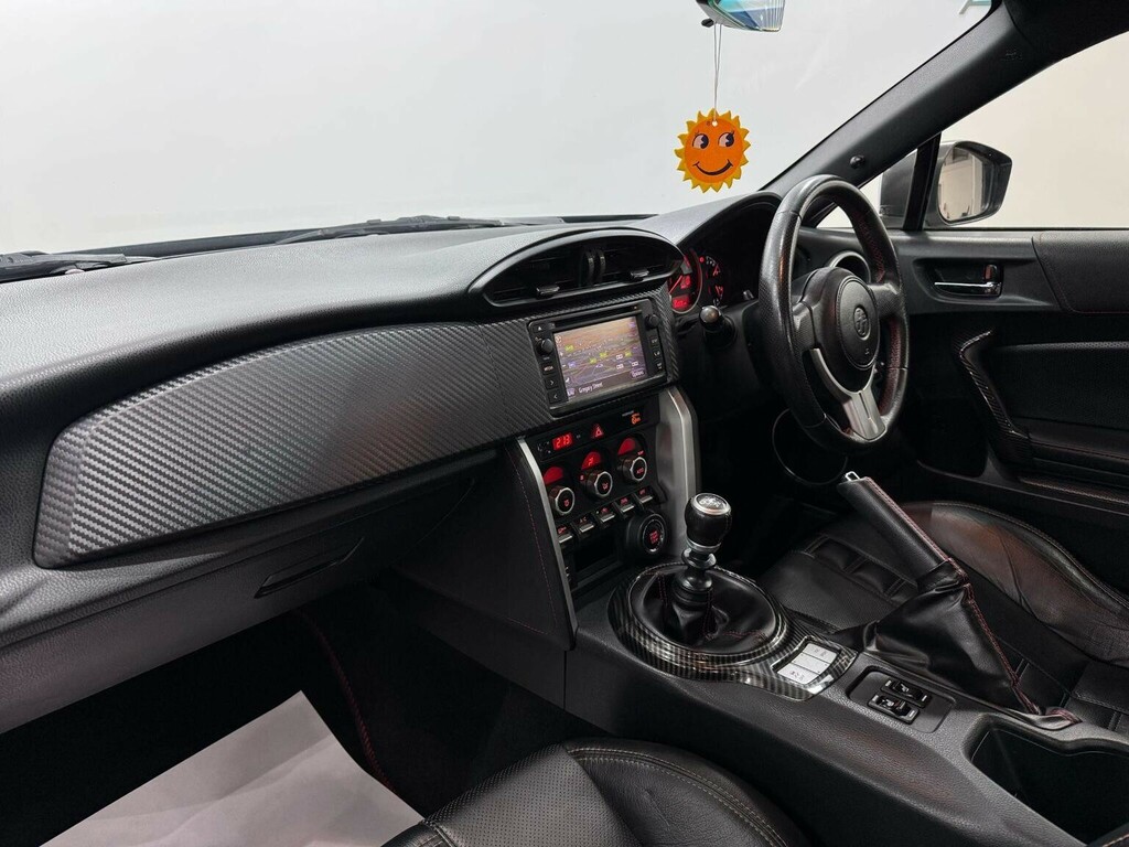 Toyota GT86 2.0 D-4s Pro White #34