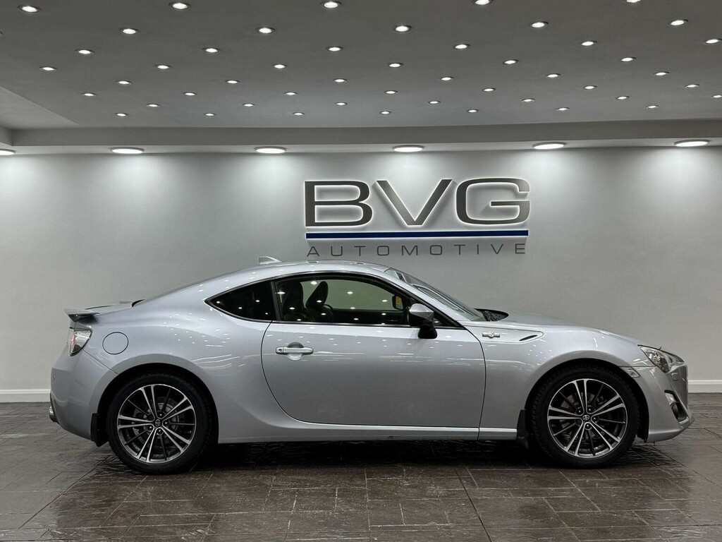 Toyota GT86 2.0 D-4s Pro White #4