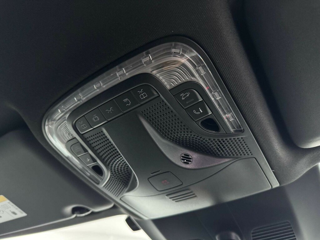 Mercedes-Benz EQV 2021 21 Eqv  #24