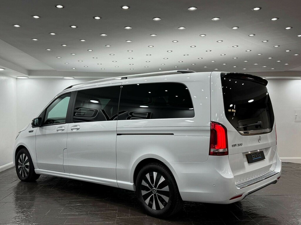 Mercedes-Benz EQV Mpv Eqv 300E 90Kwh Sport Premium 2021 White #4