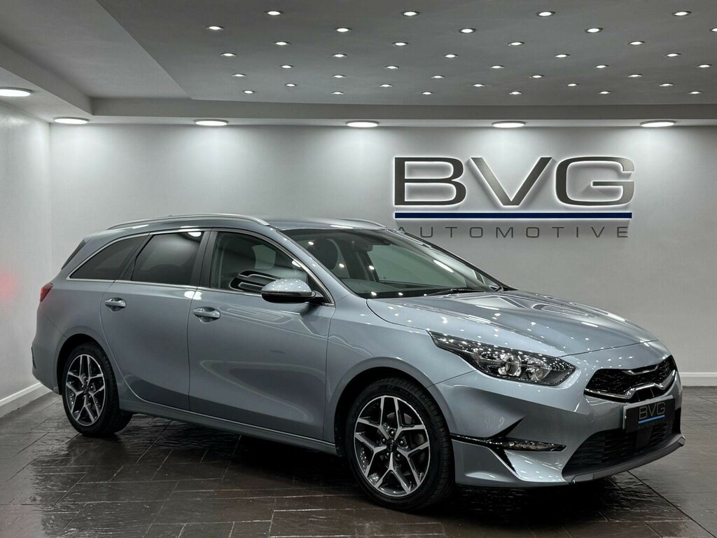 Kia Ceed Estate 1.5 T-gdi 3 Sportswagon Dct Euro 6 Ss RK22MVG Silver