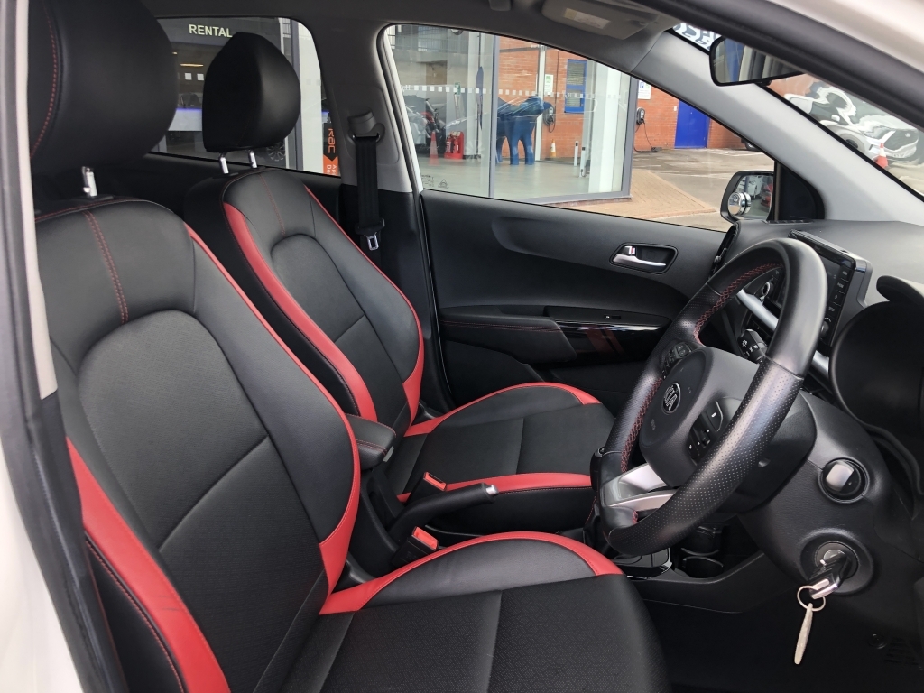 Kia Picanto 1.0 Gt-line AY05ACY White #4