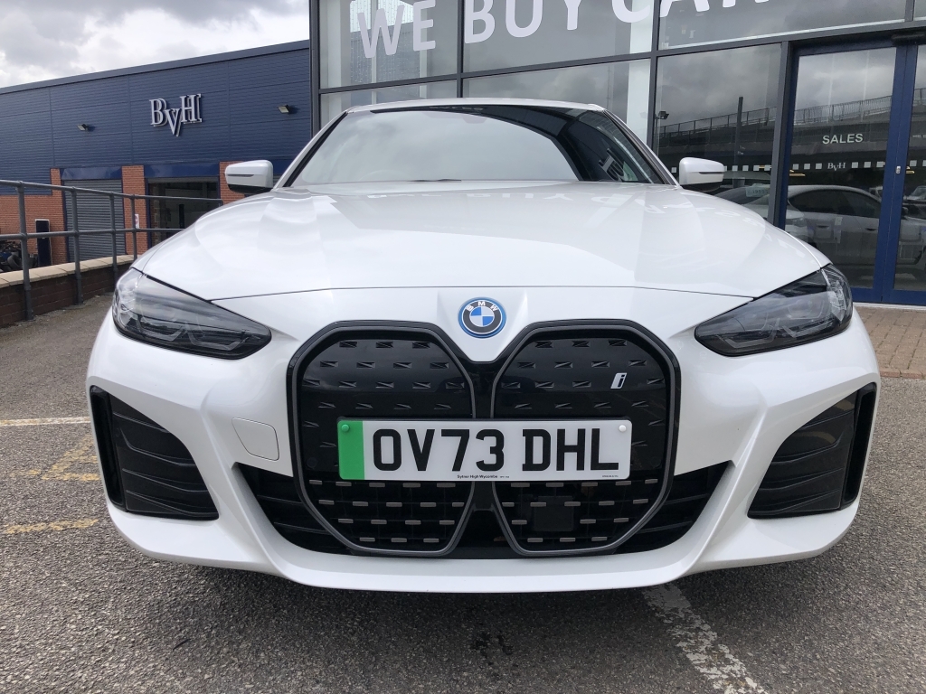 BMW i4 Edrive40 M Sport White #2