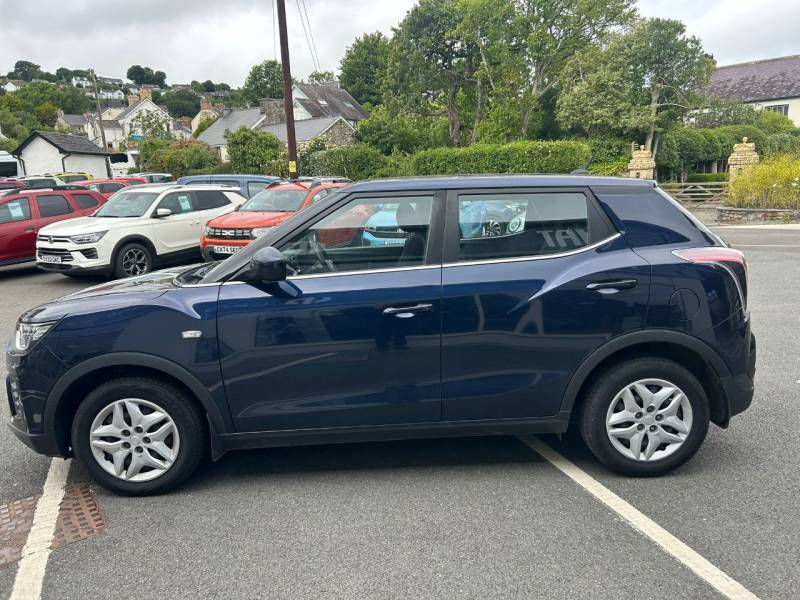SsangYong Tivoli 1.2P Ex Blue #4