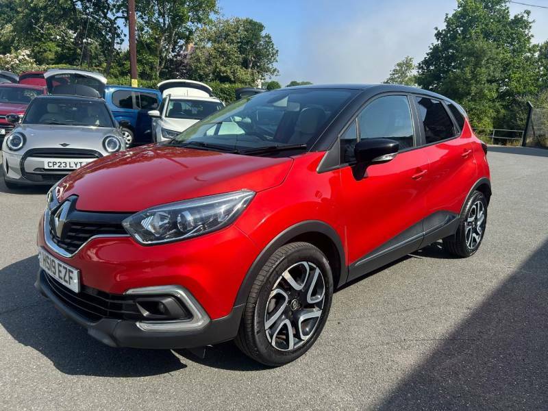 Renault Captur 1.5 Iconic Dci Red #3