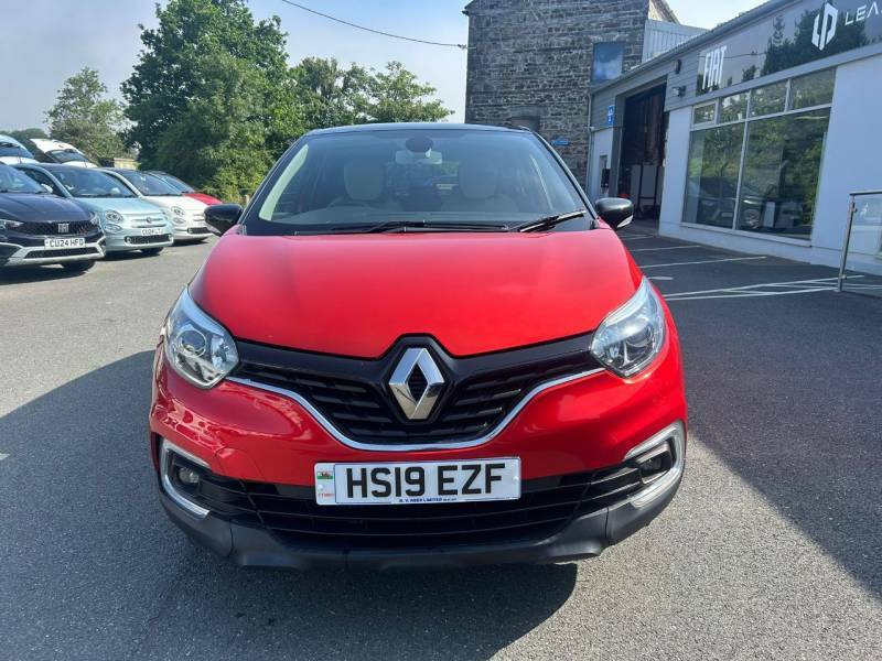 Renault Captur 1.5 Iconic Dci Red #2