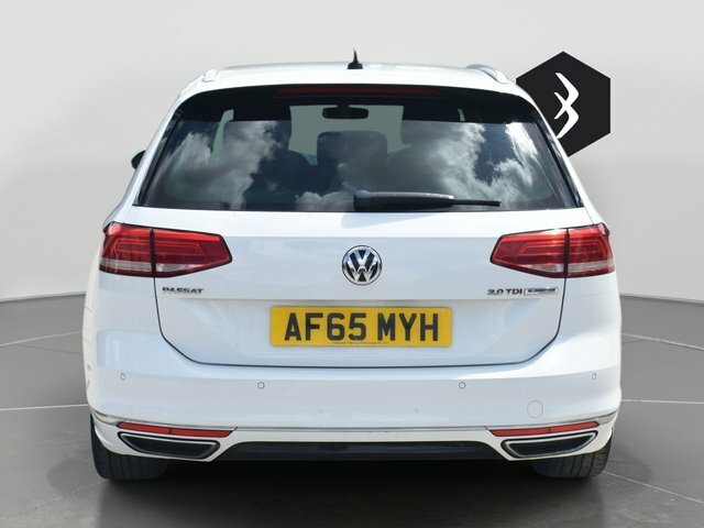 Volkswagen Passat 2.0 Tdi Bluemotion Tech R-line Estate M White #6