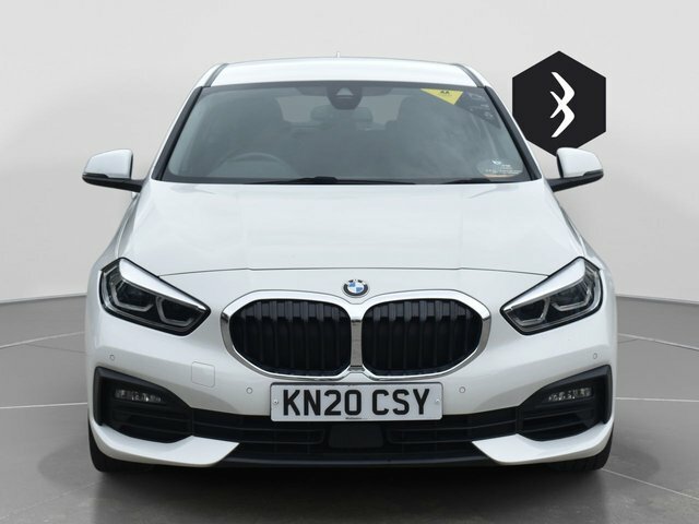 BMW 1 Series 1.5 118I Se Hatchback Euro 6 S White #2