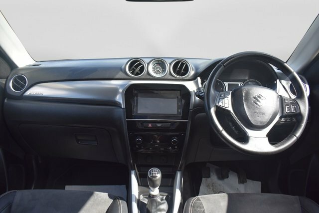 Suzuki Vitara S Red #9