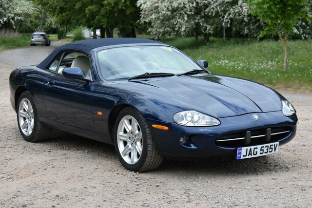 Jaguar XK8  Silver #43