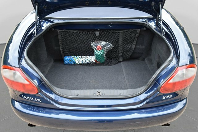 Jaguar XK8  Silver #14