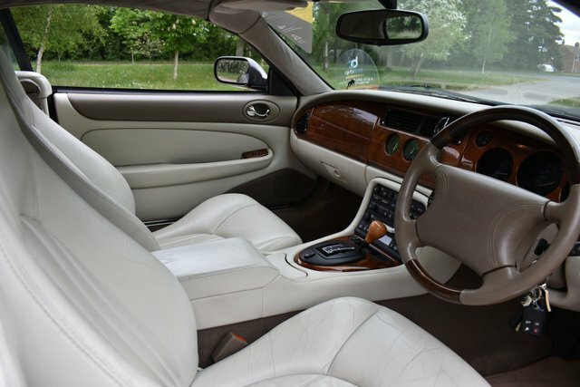 Jaguar XK8  Silver #27