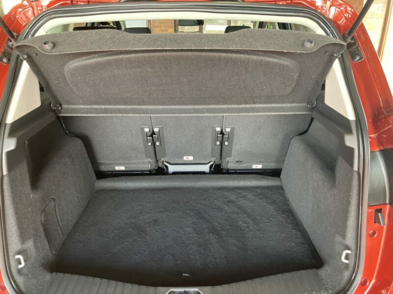 Ford C-Max Hatchback Red #3