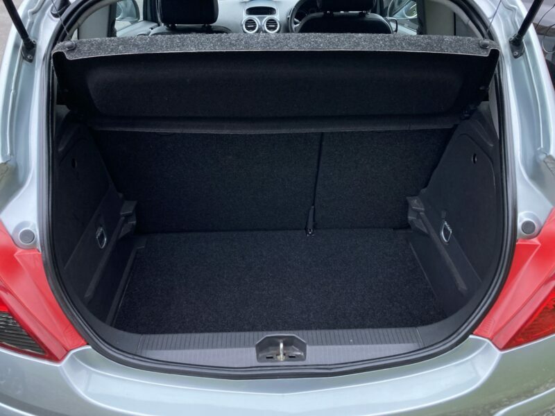 Vauxhall Corsa Hatchback DV62YZU Silver #3
