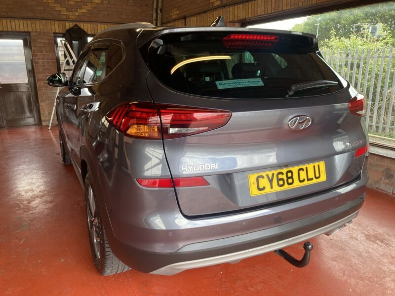 Hyundai Tucson Suv Grey #2