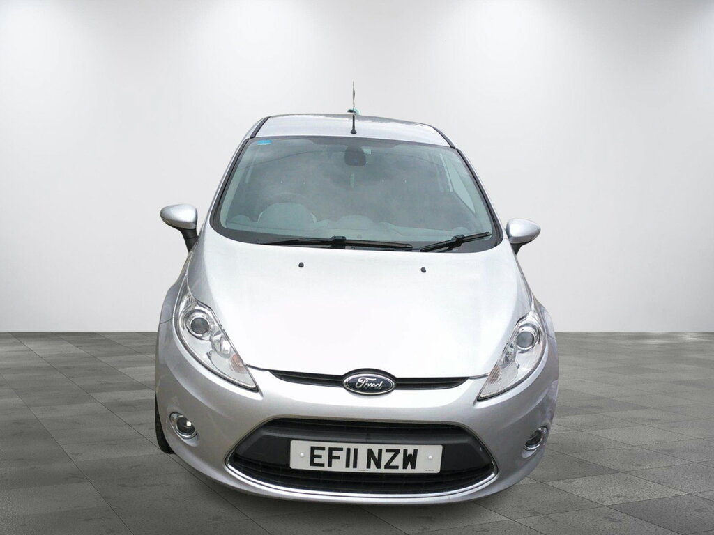 Ford Fiesta 1.6L Titanium Hatchback Euro 5 Silver #3