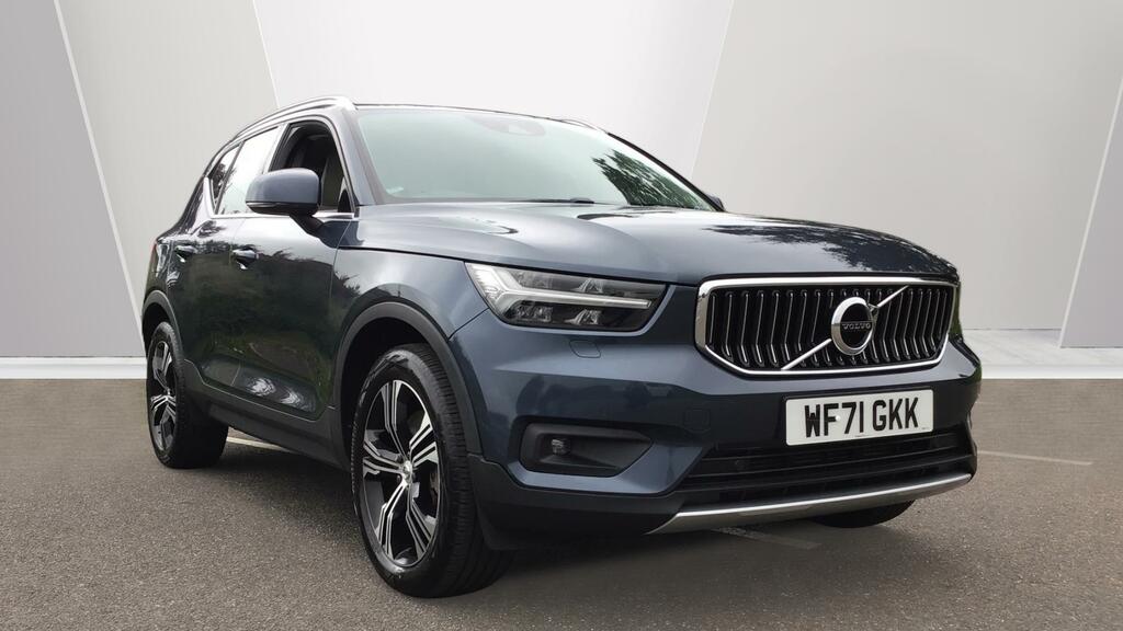 Volvo XC40 1.5H T5 Recharge 10.7Kwh Ultimate Bright Suv P Blue