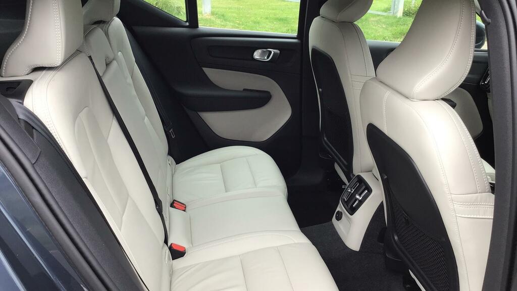 Volvo XC40 1.5H T5 Recharge 10.7Kwh Ultimate Bright Suv P Blue #6