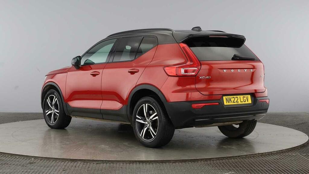 Volvo XC40 R-design B4 Mild Hybrid One Owner NK22LGV Red #3