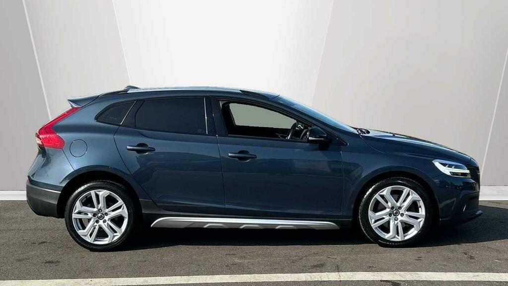 Volvo V40 T3 Pro Navigation Heated Seats Ulez Com SP68GBE Blue #3