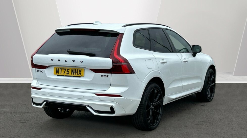 Volvo XC60 B5 Awd Black Edition Plus Very Low Miles Awesome MT75NHX White #2
