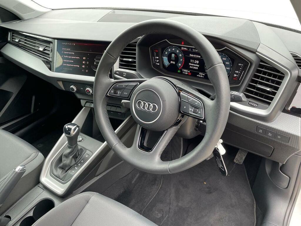 Audi A1 Sport 25 Tfsi 95 Ps S Tronic GX25XKO White #6