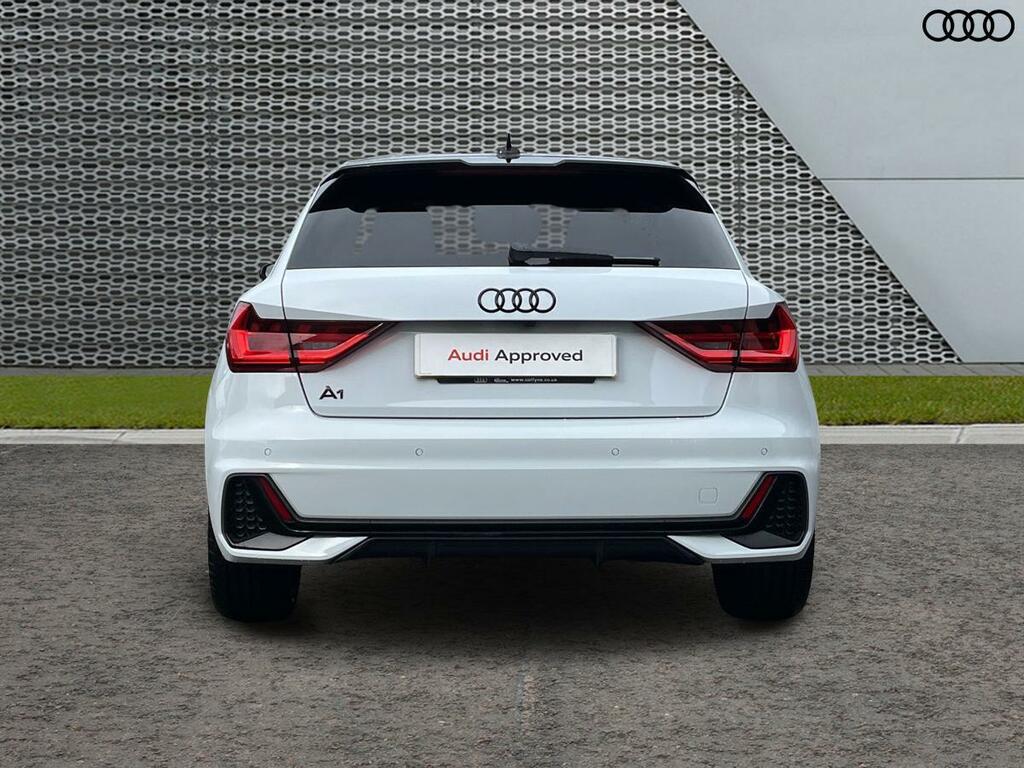 Audi A1 1.0 Tfsi 30 Black Edition Sportback S Tronic Euro White #4